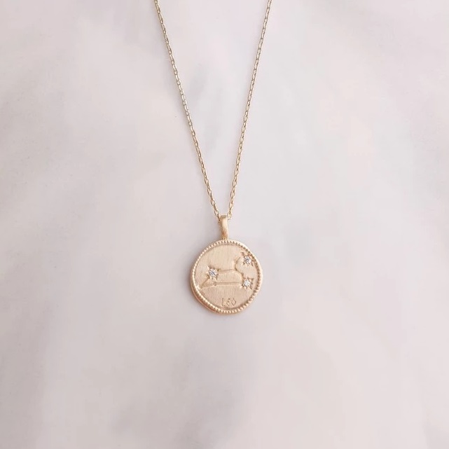 collier constellation lion